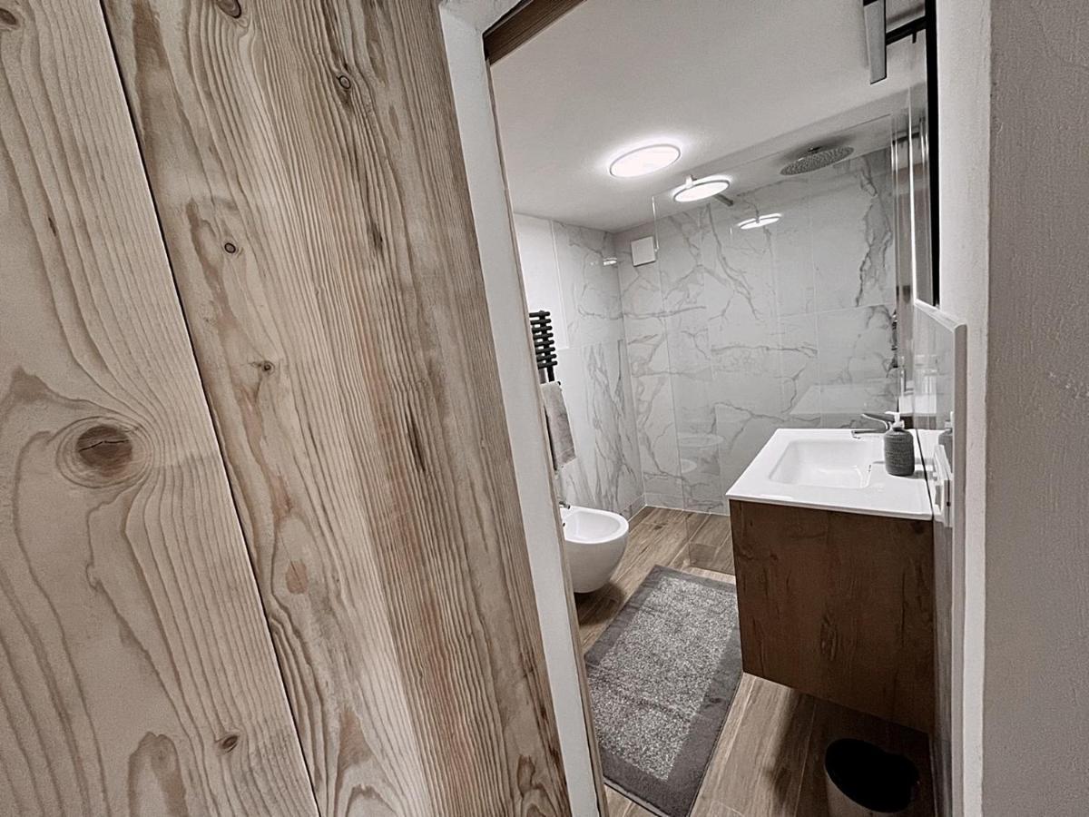 Loft Malga Laghetto Apartment